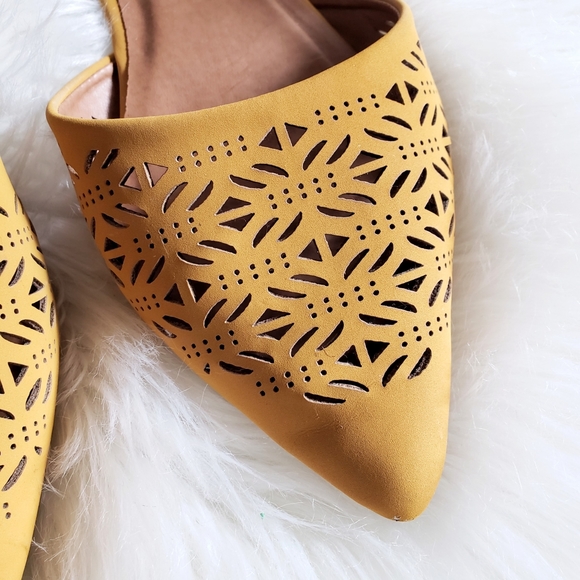 **SOLD** Madden Girl Yellow Lasercut D'orsay Flats - Picture 3 of 10